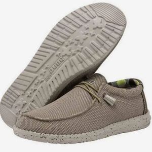 Mens' Wally Sox Camel Hey Dudes.   Size 12.